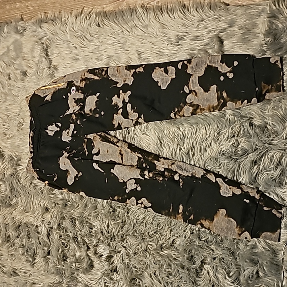 Womens sz small Bleached Champion joggers. So cute and unique